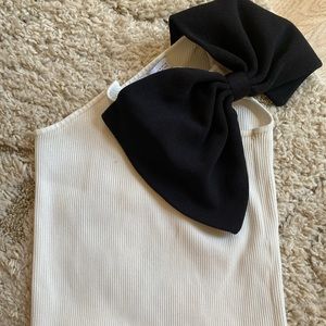 One shoulder bow tank